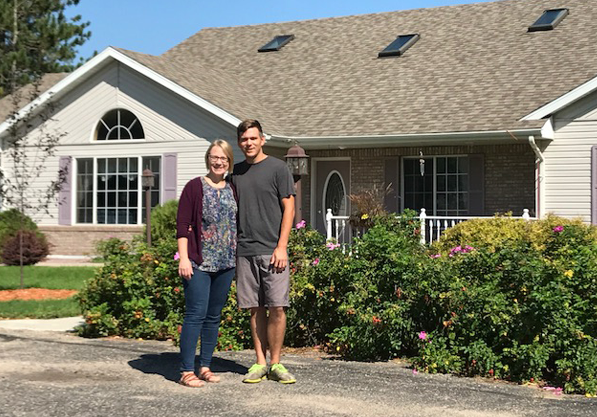 image of beth and ed, owners of rose haven assisted living in menahga, minnesota